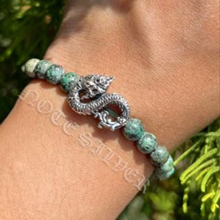 ข้อมือหินหินเทอควอยซ์ แอฟริกา African Turquoiseขนาด ๖ มิล ประดับชาร์มพญานาคเงินแท้ Sterling Silver 925 NSSV3171