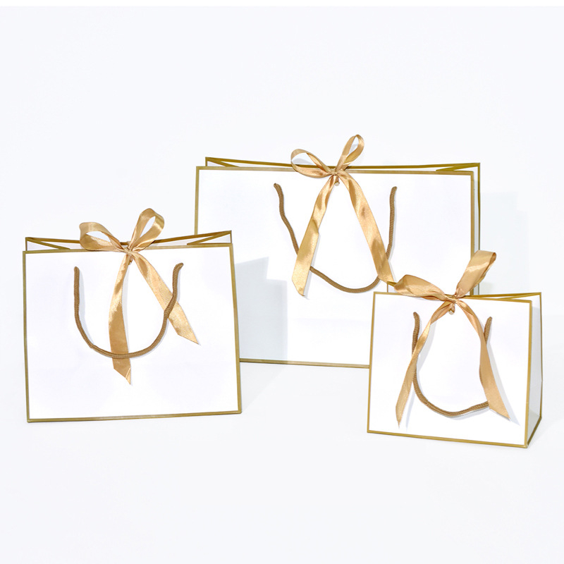 🔥ส่งด่วนจากไทย(แพค2ใบ) ถุงใส่ของขวัญ ถุงกระดาษหูหิ้วมีริบบิ้น