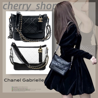 🍒Chanel Gabrielle Bag ผู้หญิง/กระเป๋าสะพายข้าง/กระเป๋าสะพายไหล่ /แพ็คเกจคนจรจัด