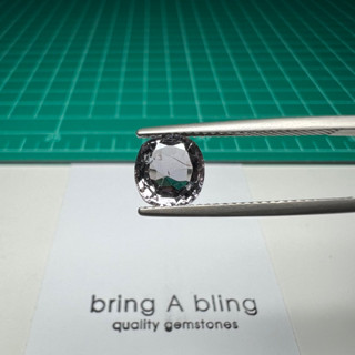 พลอย สปิเนล พม่า (Burma spinel) น้ำหนัก 2.25 ct (7.5x8x4.2mm) พลอยสวย มีตำหนิตามธรรมชาติไฟดี