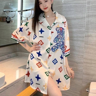 ชุดนอนเดรสผ้าไหมซาติน ลายหมีน่ารัก ชุดเดรส ชุดนอนกระโปรง ผ้านิ่มลื่นใส่สบาย พิมพ์ลายทั้งตัว ขนาดฟรีไซส์ อก38"-48"/ยาว36"