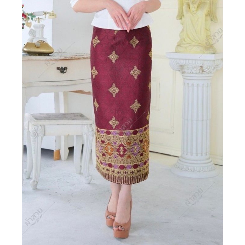 ผ้าถุงสำเร็จ อัดผ้ากาว แบบป้ายติดตะขอ / มีเก็บเงินปลายทางคะ