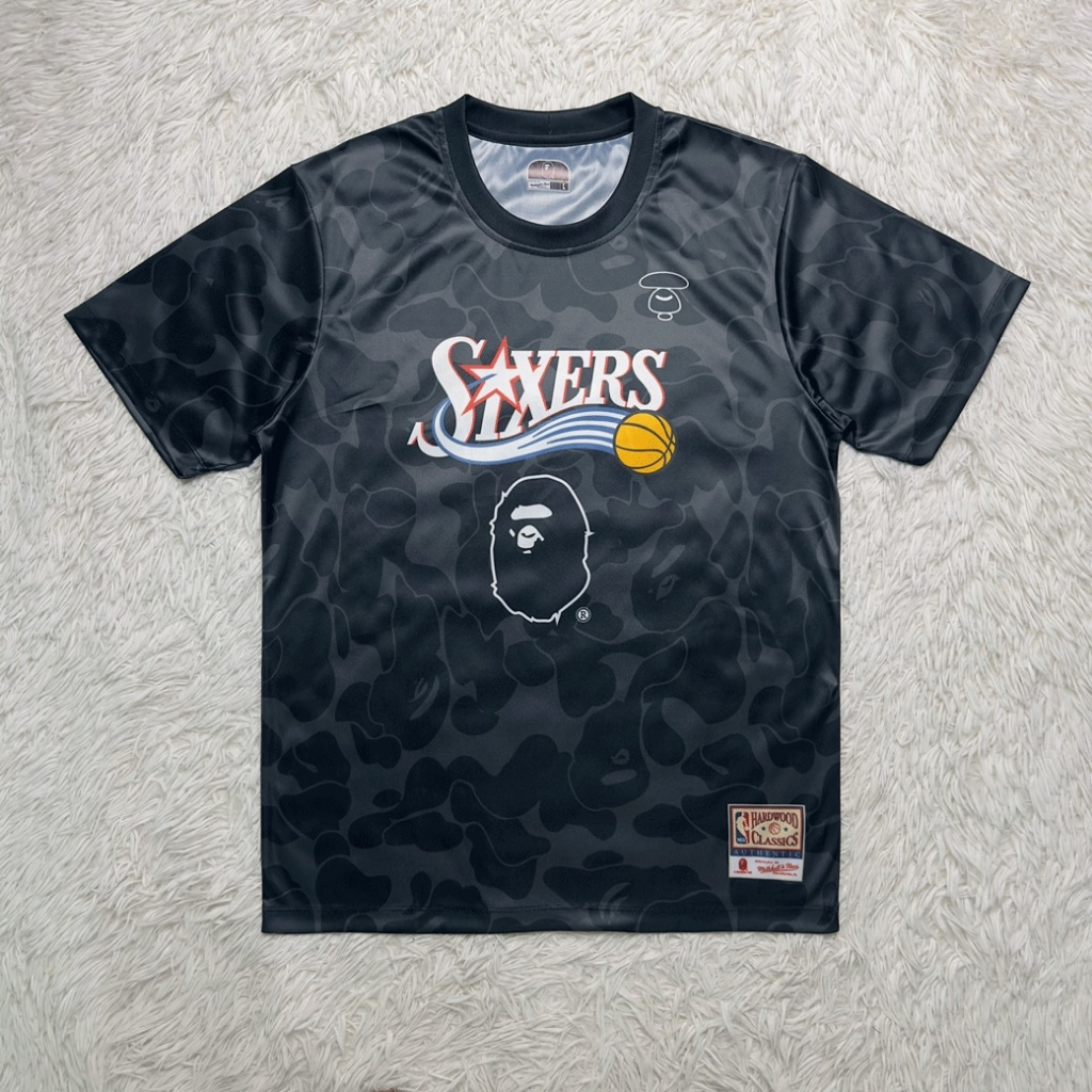 เสื้อแขนสั้นผ้าพิมพ์ B.A.P.E SIXERS มีไซซ์ใหญ่
