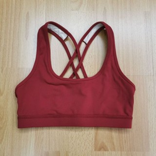 sport bra สีแดงเข้ม size s