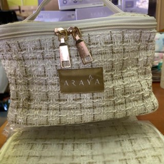 Araya bag กระเป๋า ใส่ของใช้ น่ารัก พกพา สวยงาม อารยา อเนกประสงค์ ใส่ของได้เยอะมาก หายากสุดๆ