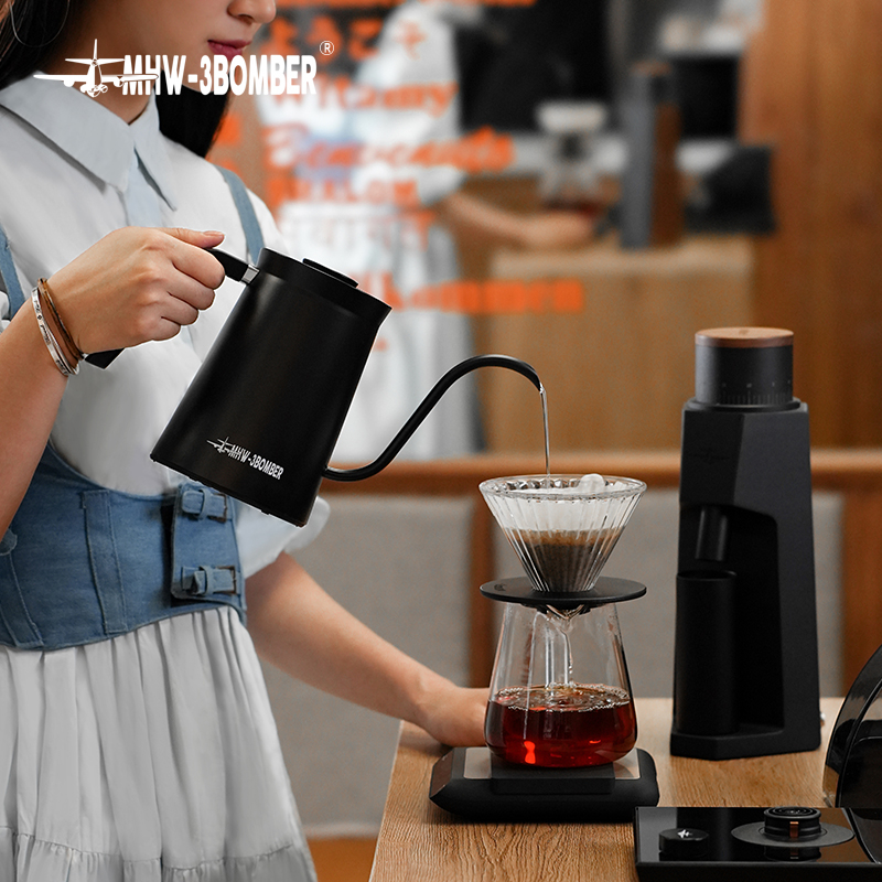 MHW-3BOMBER Assassin Electric Coffee Kettle กาไฟฟ้า กาดริปกาแฟ ขนาด 600 ml [ ปลั๊กไทย ] ราคา ถูกที่สุด ดีลบีเคเค แกลเลอรีภาพที่ 2