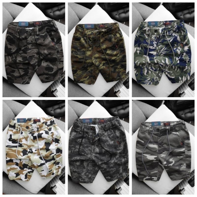 กางเกงขาสั้น Superdry ผ้ายืด (เอว 29-36")