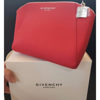 ✅พร้อมส่ง แท้💯🌈ส่งไว Givenchy Cosmetic Bag ( หกเหลี่ยม ) สีแดงสวย มีกล่องมาด้วยนะคะ