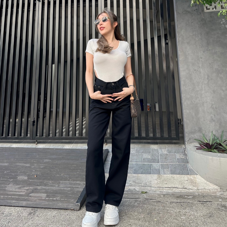 SR072 ยีนส์SARAN กระบอกซูเปอร์แบล็คสีดำ