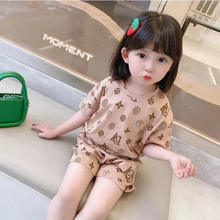 Beryl kids🌸ชุดเซ็ทเด็กผู้หญิง เสื้อผ้าเด็กผญ🎀ชุดเด็กแขนสั้น+ขาสั้น เสื้อยืดแขนสั้นลายดอกไม้ ชุดสูทเด็กผู้หญิง1-7ปี