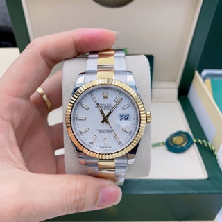 นาฬิกาข้อมือ Rolex Datejust CC clean (พร้อมกล่องใส travel case)