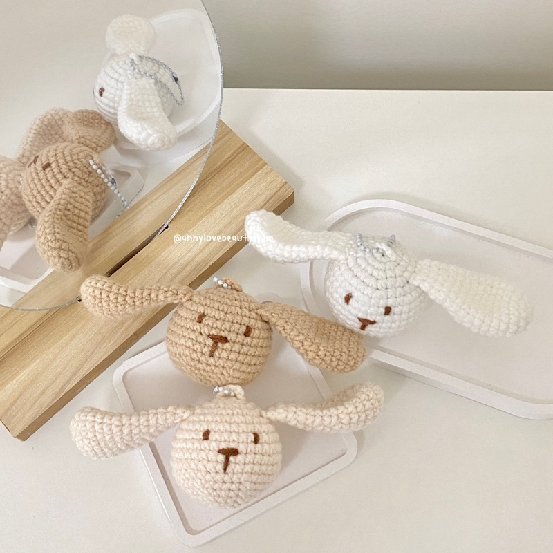 Handmade ที่ห้อยน้องหมาถักไหมพรม สายจุดไข่ปลา พร้อมส่ง