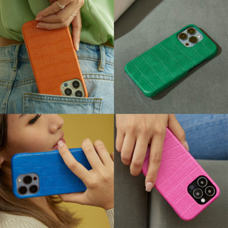 (โค้ด8MUSE65ลด65.-)(13 series)MUSE Croc Phone Case COLORFUL Tone