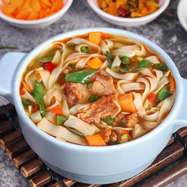 หมี่จีนเหอเฟิน พร้อมเครื่องเข้มข้น เส้นก๋วยเตี๋ยว อร่อย 85g 河粉