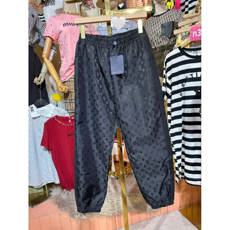 Louis Vuitton LOUISVUITTON Size: M 18AW RM182 GCZ HFY69W Whole Pattern  Reflective Monogram Leggings Long Pants