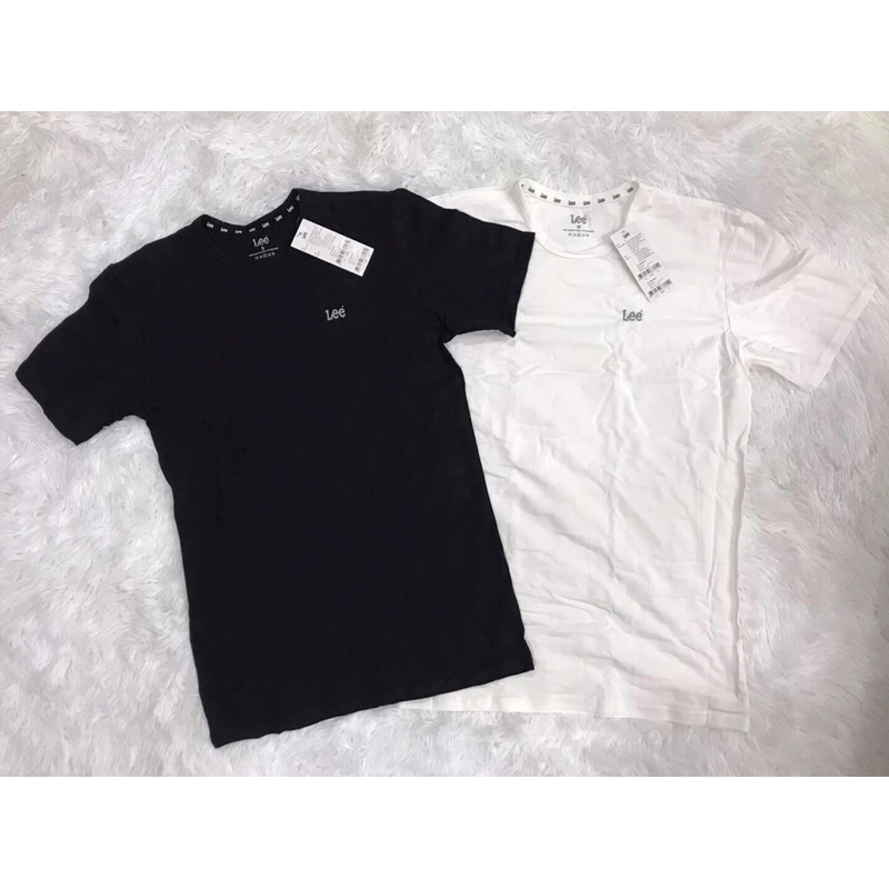 Lee เสื้อยืดผู้ชาย มี2 สี สีขาว และ สีดำ ทรงตรงใส่สบาย เข้ารูป ของแท้จากช็อป