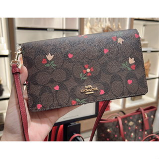 กระเป๋า COACH  Anna Foldover Clutch Crossbody In Signature Canvas With Heart Petal Print