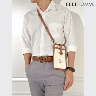 ELLE HOMME I กระเป๋าใส่โทรศัพท์ผ้าแคนวาส สไตล์ Casual สะพายข้าง/คล้องลำตัว ด้านหลังมีซิปพร้อมช่องใส่นามบัตร สีน้ำตาล I W8H006