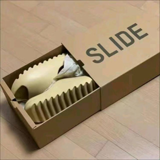 รองเท้า YEEZY SLIDE [NEW] มาใหม่ ของมันต้องมีติดตู้ [Limited Edition]