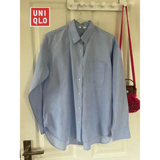 UNIQLO x cotton x M เชิ้ตแขนยาวสีฟ้า ❌ตำหนิ รอยเปื้อน อก 42 ยาว 28 Code : 786(6)