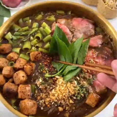[จัมโบ้ 180g] ก๋วยเตี๋ยวเรือ แม่จ๋า 3 ห่อ ท้าให้ลอง สายเผ็ด สายโหด เจอกัน รสจัดจ้าน จนต้องร้องขอชีวิต