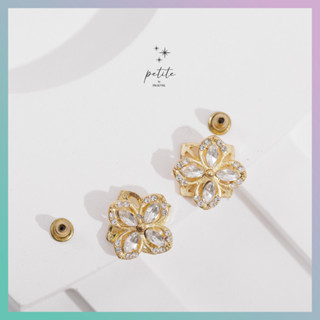 [petite by PRAKYRE] Flower Stud Diamond Earring - ต่างหูรูปดอกไม้ประดับเพชรแบบติดหู ดูเรียบหรูใส่ได้หลายโอกาส
