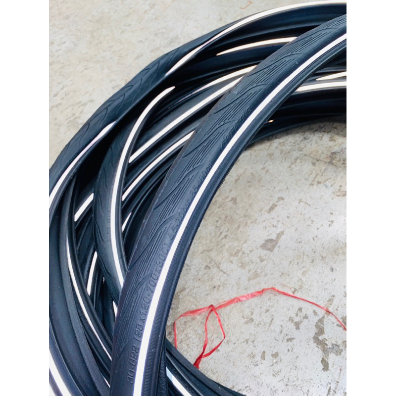 ยางขนาด 700x30c สีดำมี Reflex  ยางสำหรับขับขี่บนถนนเรียบ ในเมือง และทัวริ่ง ระบบกันหนาม K-Guard มี Reflex แถบสะท้อนแสง ราคา ถูกที่สุด ดีลบีเคเค แกลเลอรีภาพที่ 5