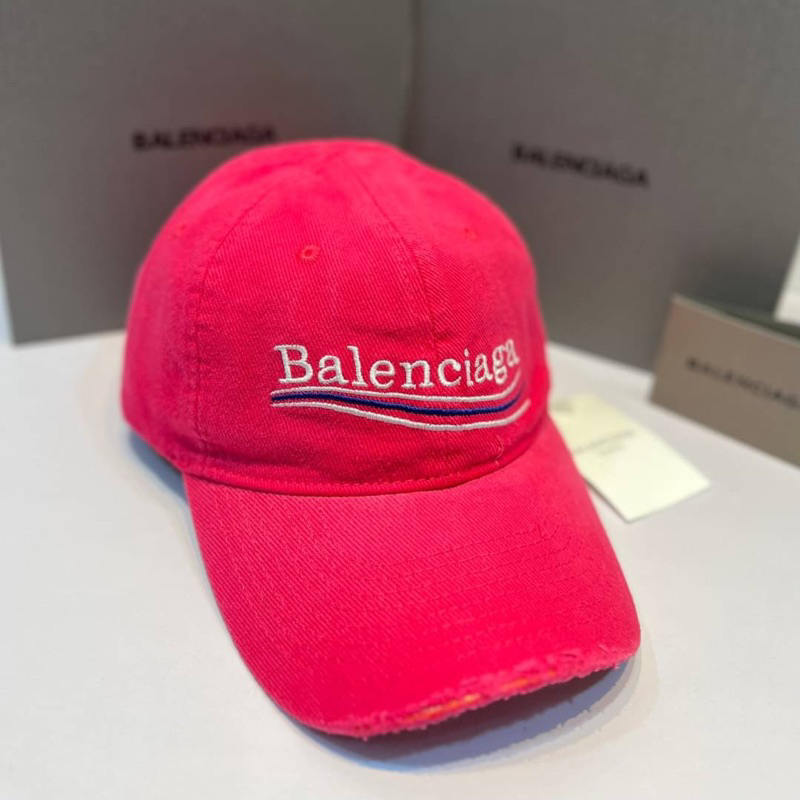 หมวก BALENCIAGA CAP มาเเล้ว สวยมาก พร้อมส่งในราคาพิเศษ ⚡️ ปรับขนาดได้ 🧡