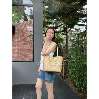กระเป๋ากระจูดทรง shopping ขนาด 10*10นิ้วสายยาว