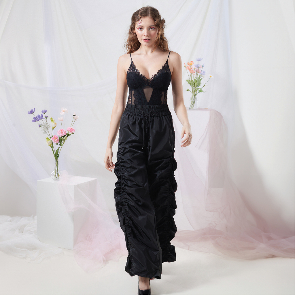 CHERILON Pretty Blossom เชอรีล่อน บอดี้สูท สายเดี่ยว บอดี้สูทลูกไม้ มีฟองน้ำ ผ้านุ่ม ยืดหยุ่น สีชมพู สีดำ ONIC-FHPBS6 - รูปที่ 7