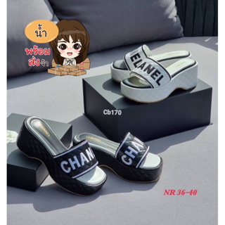 รองเท้าพร้อมส่ง size 36–40 มีกล่องกันกระแทกสีครีม