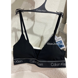 Calvin Klein (ของแท้🇺🇸) Athletic Lightly Lined Triangle Bralette