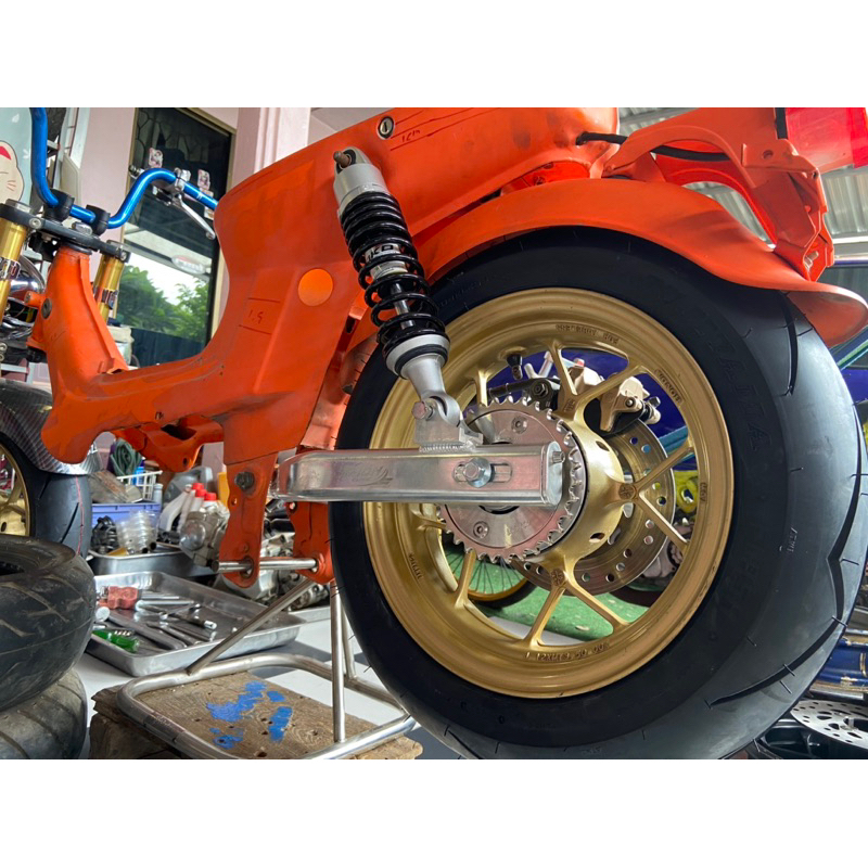 สวิงอาร์มอลูมิเนียมชาลี Aon clinic