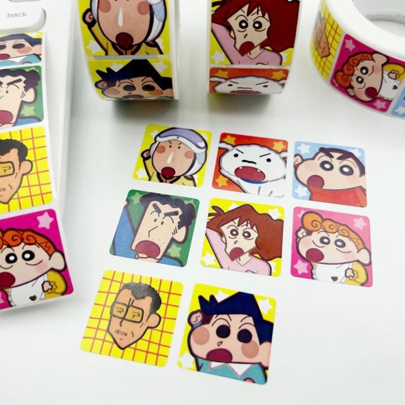 cutiepie - สติ๊กเกอร์ม้วนชินจัง 500ดวง มี8ลาย ตัวสติ๊กเกอร์ขนาด2.5x2.5ซม