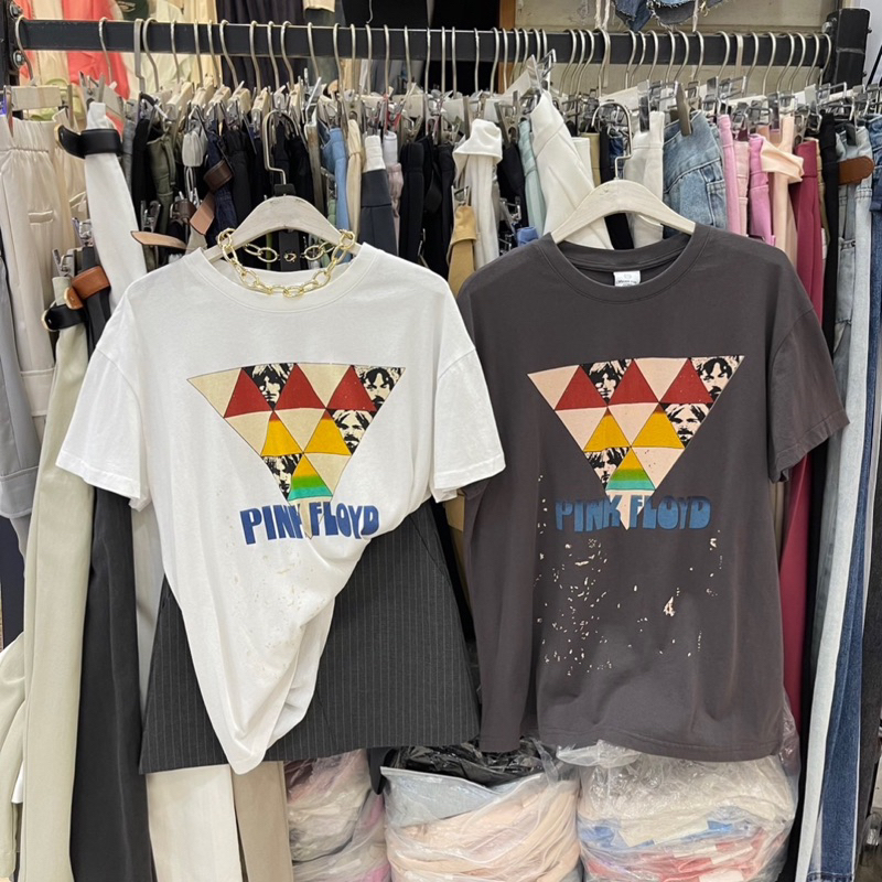 เสื้อยืดคอกลมสกรีนลาย PINK FLOYD