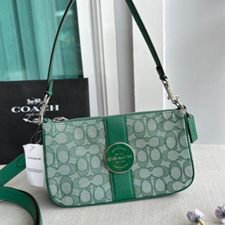 🍀🍀 มีหลายสี Coach Lonnie Baguette In Signature Jacquard(8306)