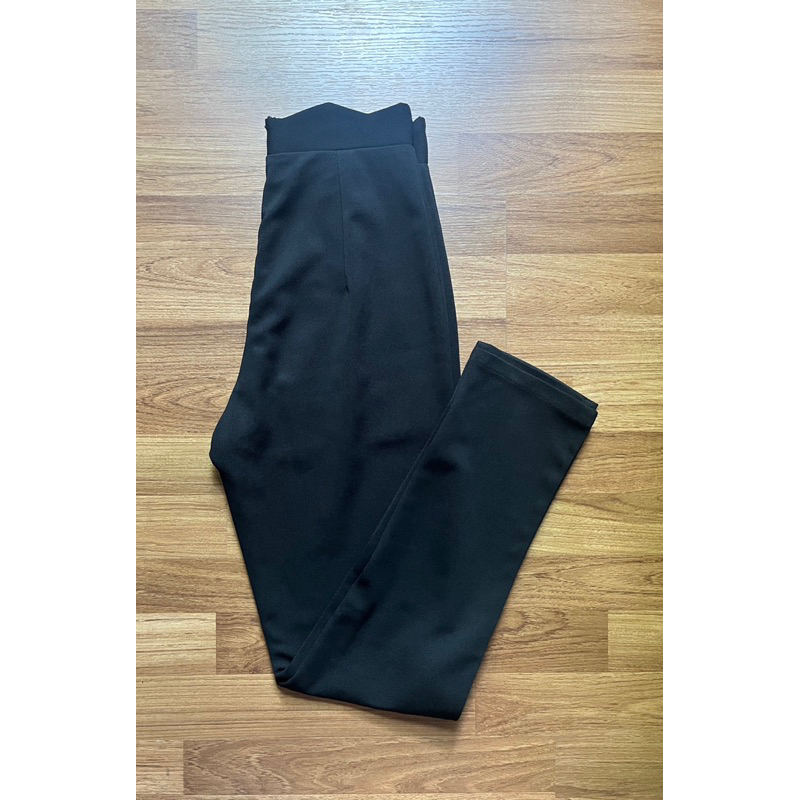 กางเกงผ้าเอวสูงป้ายvilla มือ2