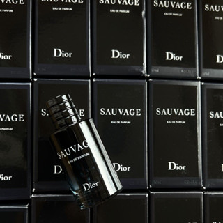 น้ำหอม Dior Sauvage Eau De Parfum 10 ml.