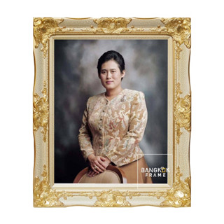 Bangkokframe-กรอบหลุยส์-กรอบหลุยส์ลายแตกพร้อมภาพสมเด็จพระเทพฯ-กรอบรูปของขวัญ-ของขวัญสุดหรู-กรอบรูป