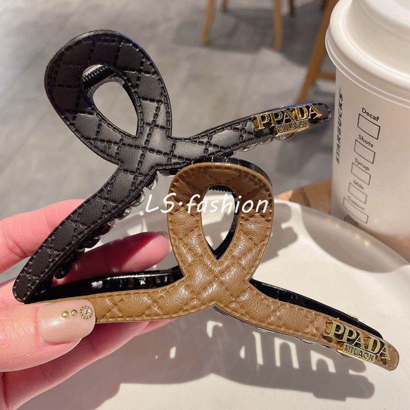 A15 กิ๊บปากฉลาม Prada ยาว 13 ซม. พร้อมส่ง #ไฮเอนด์ #กิ๊บแฟชั่น #ราคาถูก