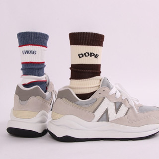 ถุงเท้าสเก็ต ถุงเท้าลายทาง DOPE SWAG พร้อมส่งในไทย