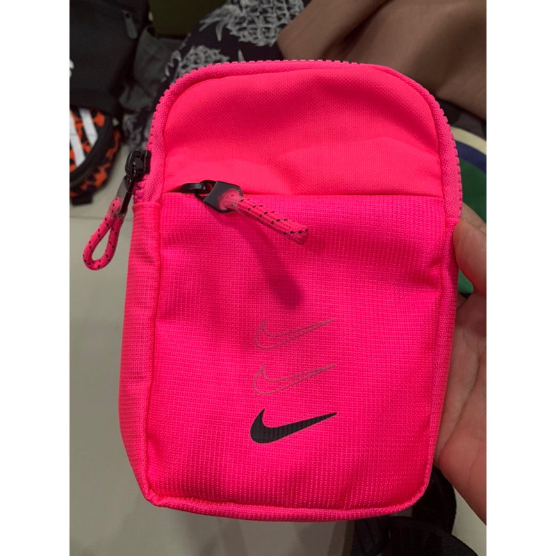 กระเป๋าคาดอก Nike แท้