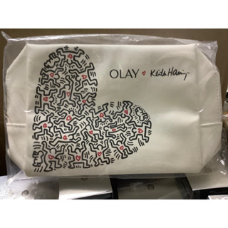 ⭐️กระเป๋าเครื่องสำอางค์⭐️ Limited Edition Olay x FRIENDS Cosmetic pouch สีแดง/White Bag Olay Gift Pack