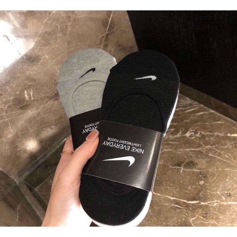 ถุงเท้าNIKEทรงข้อสั้น