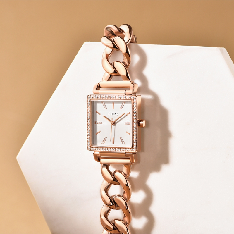 F.A Guess ของแท้100% ผู้หญิงนาฬิกา เทรนด์แฟชั่น เพชรสี่เหลี่ยมเรียบง่าย นาฬิกาแบรนด์เนมสไตล์คลาสสิค ขนาด:27*27มม W1030L1