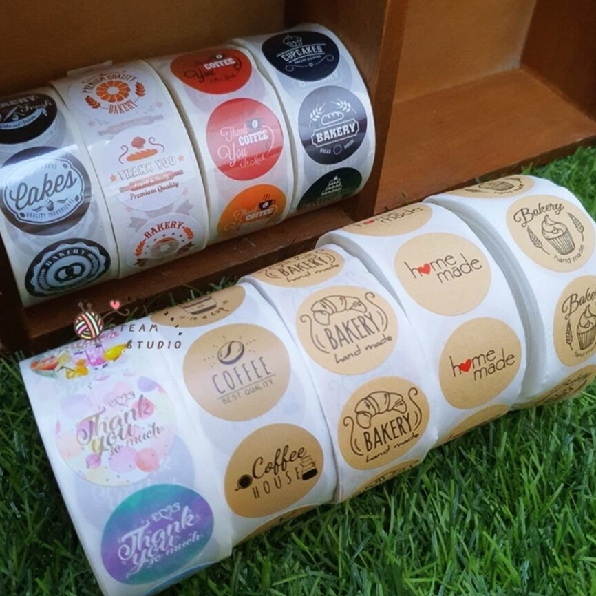 สติ๊กเกอร์ สติ๊กเกอร์ม้วน ลายกาแฟ เบเกอรี่ Cafe Coffee & Bakery 500ดวง/ม้วน (2.5 ซม.)