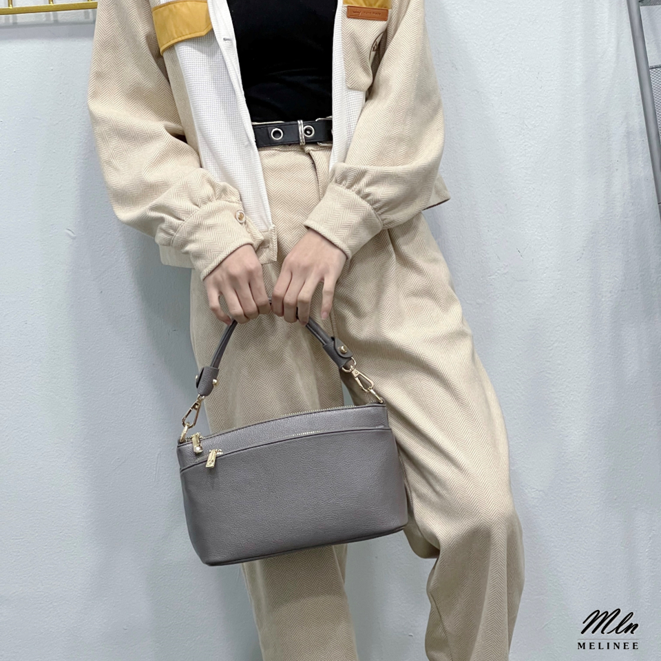 MLN bags กระเป๋าถือสามซิปรุ่น Queen(size L) ช่องเยอะมีสายสะพายยาว ขนาด 26.5*11*18 cm – โปรปัง