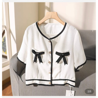 เสื้อครอป แต่งโบว์ สไตล์เกาหลี