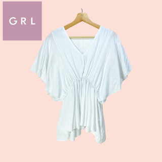 เสื้อ GRL ผ้าโพลีเนื้อดี ไซด์ -  F   อก Free เอว 30-48 ยาว 29 นิ้ว เสื้อทรงสวยน่ารักมาก ทรงปีกแนวญี่ปุ่นสวย เอวยืด