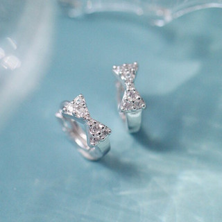 013-littlegirl gifts-Bow hoop earrings ต่างหูห่วงเงินรูปโบว์ฝังเพชร